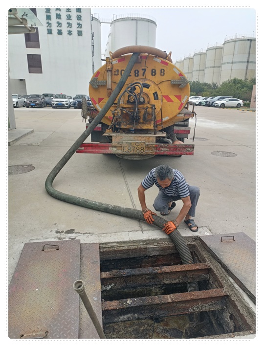 龙子湖隔油池清掏