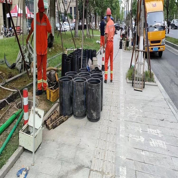 龙子湖管道短管置换修复